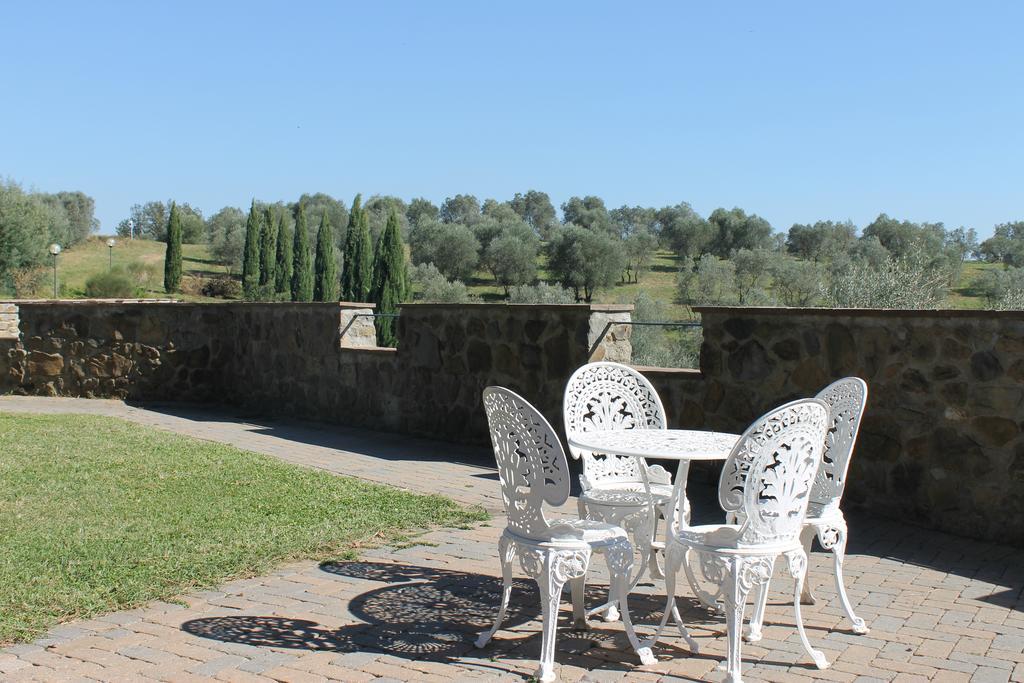 Il Borgo Di Montereggi Villa Limite Luaran gambar